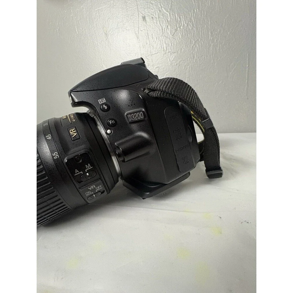 Nikon D3200 24.2MP Digital SLR Camera - Black (Kit w/ AF-S DX ED VR G 18-55mm